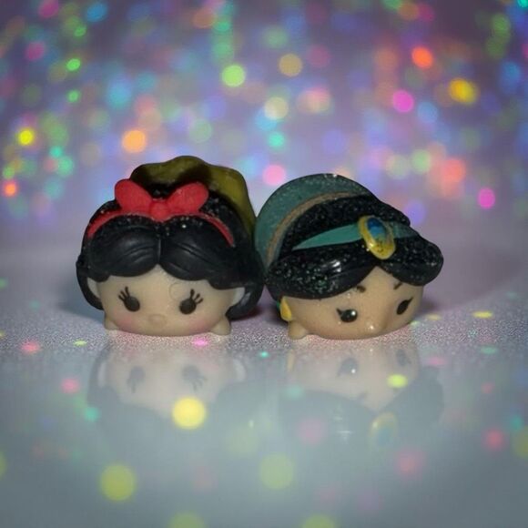 Disney Tsum Tsum TSparkle Snow White & Princess Jasmine Figure Mini Size  A14 - Picture 1 of 8